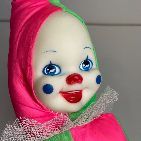 Vintage Rubber Faced Clown Plush Doll Toy Unbranded Red Green White 14" - Picture 13 of 14